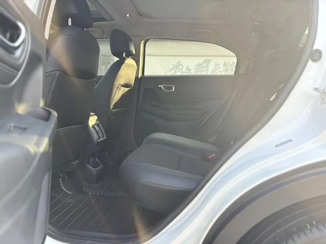 Honda Vezel 2022 - миниатюра 10