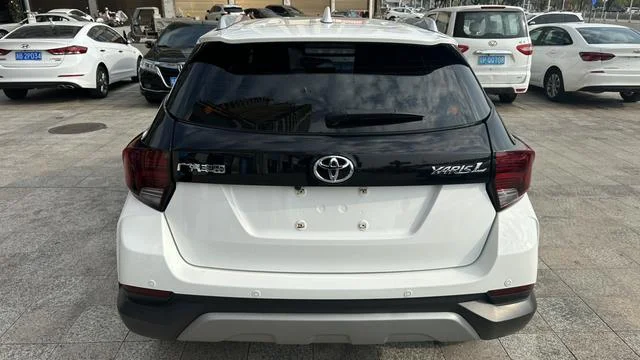 Toyota Yaris L 2022 - миниатюра 5