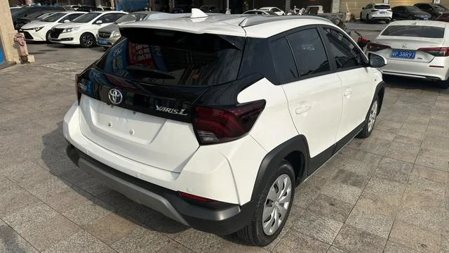 Toyota Yaris L 2022 - миниатюра 6