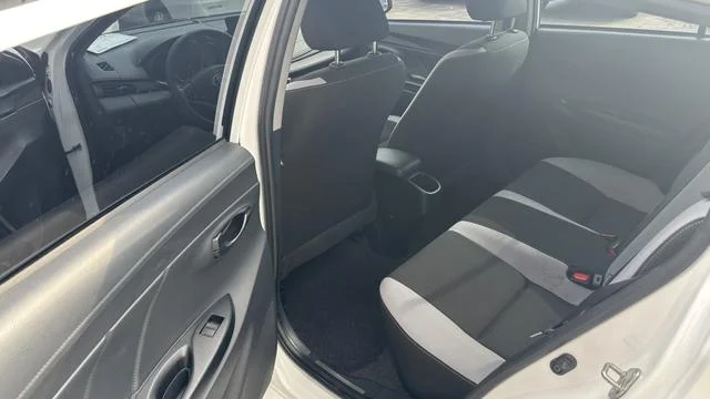 Toyota Yaris L 2022 - миниатюра 12