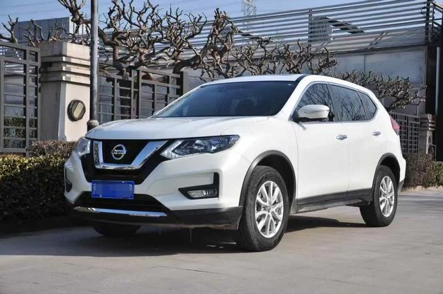 Nissan X-Trail 2022 - изображение 1