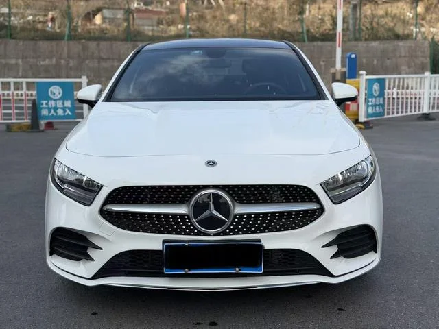 Mercedes-Benz A-Class 2022 - миниатюра 2