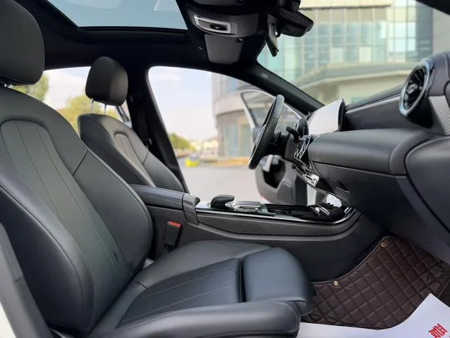 Mercedes-Benz A-Class 2022 - миниатюра 13