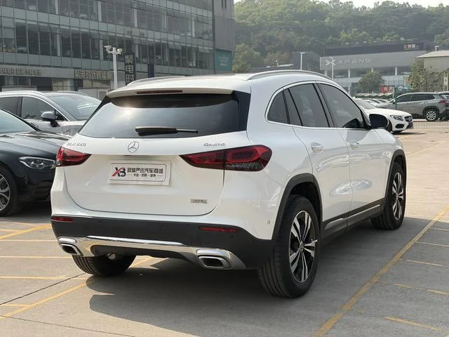 Mercedes-Benz GLA-Class 2022 - миниатюра 4