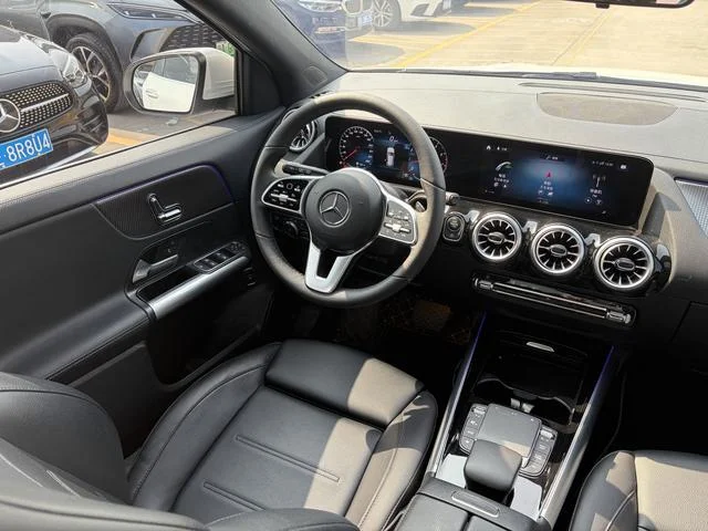 Mercedes-Benz GLA-Class 2022 - миниатюра 10