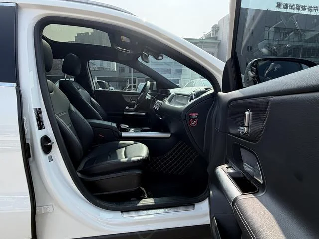 Mercedes-Benz GLA-Class 2022 - миниатюра 13