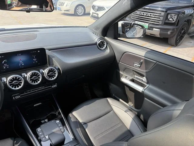 Mercedes-Benz GLA-Class 2022 - миниатюра 15