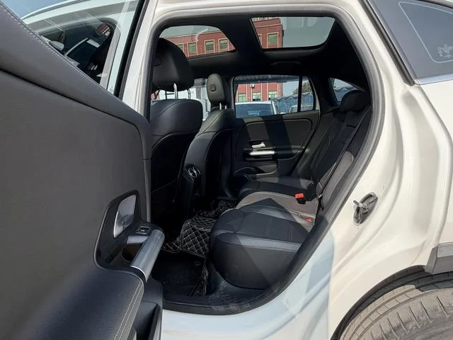 Mercedes-Benz GLA-Class 2022 - миниатюра 16