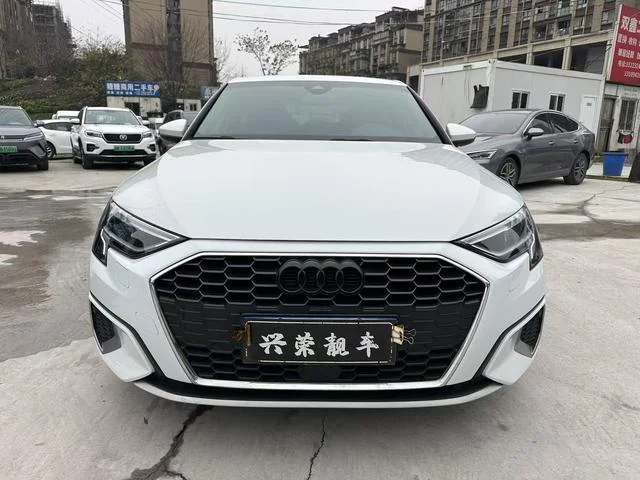 Audi A3 2022 - миниатюра 2