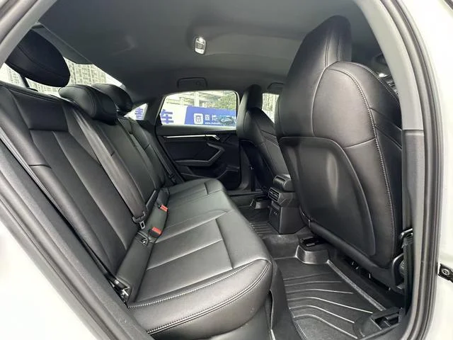 Audi A3 2022 - миниатюра 13
