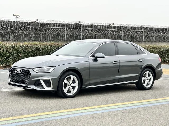 Audi A4L 2022 - изображение 1