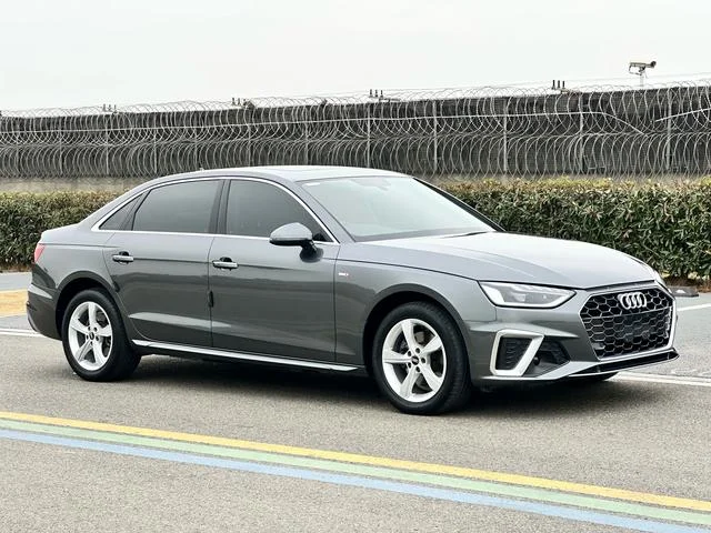 Audi A4L 2022 - миниатюра 3