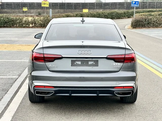 Audi A4L 2022 - миниатюра 5