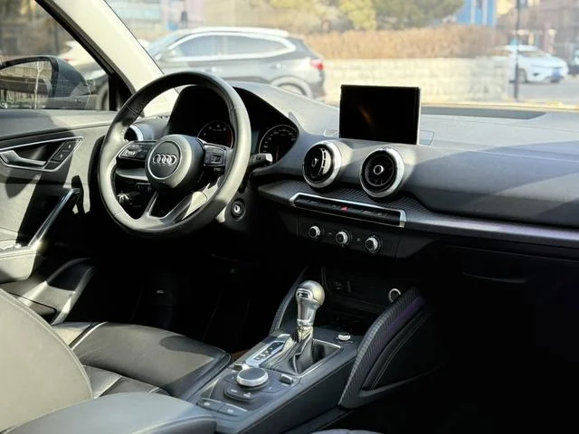 Audi Q2L 2022 - миниатюра 11