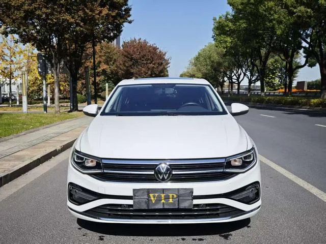 Volkswagen Bora 2022 - миниатюра 2