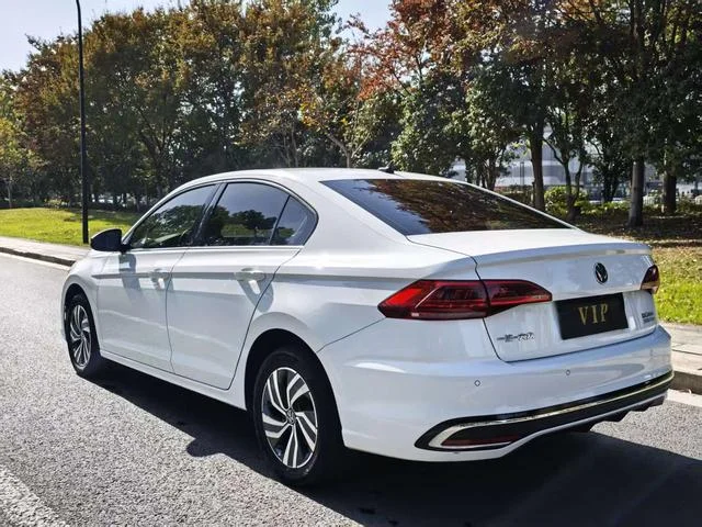 Volkswagen Bora 2022 - миниатюра 5