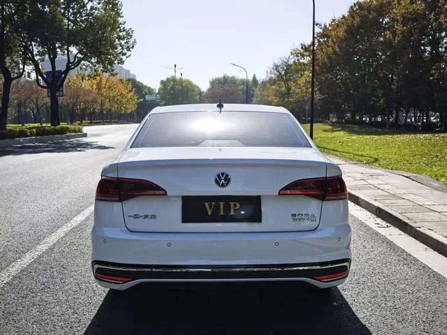 Volkswagen Bora 2022 - миниатюра 6