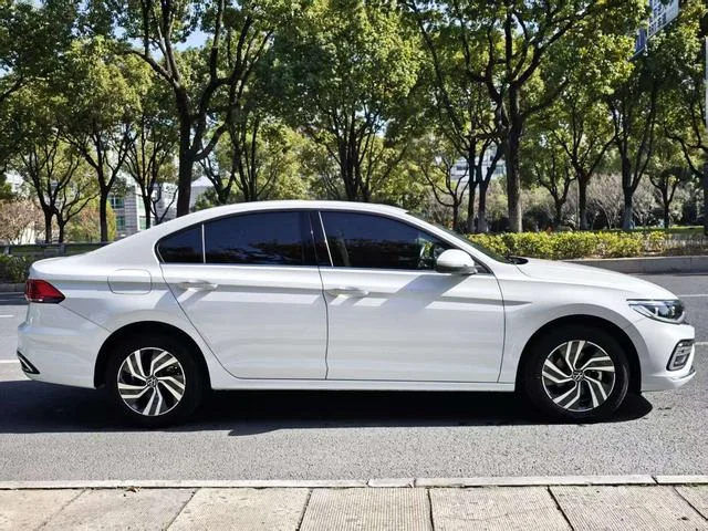 Volkswagen Bora 2022 - миниатюра 8