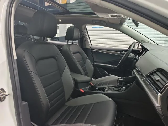 Volkswagen Sagitar 2022 - миниатюра 12