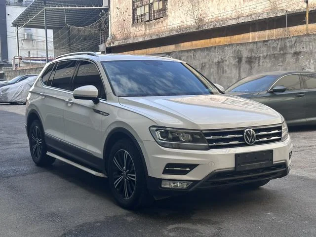 Volkswagen Tiguan L 2022