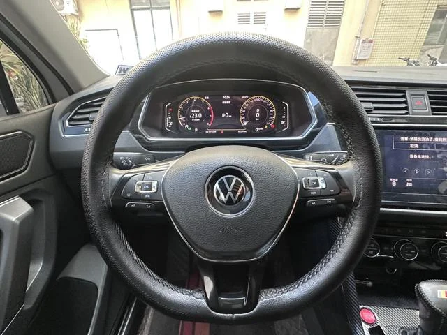 Volkswagen Tiguan L 2022 - миниатюра 8