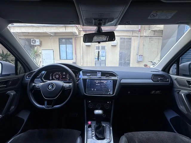 Volkswagen Tiguan L 2022 - миниатюра 9