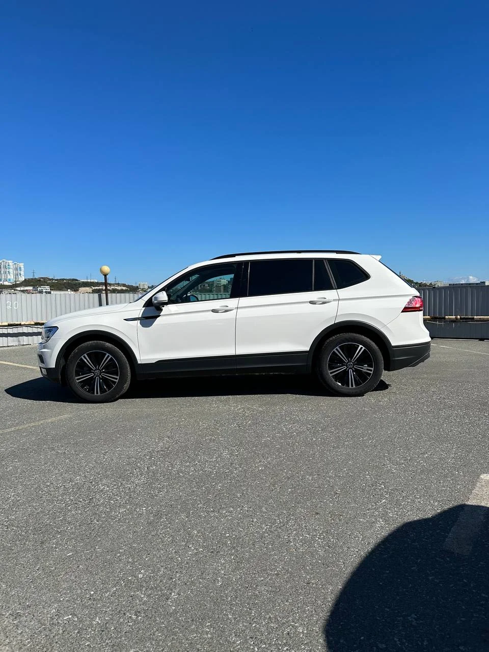 Volkswagen Tiguan 2022 - миниатюра 4