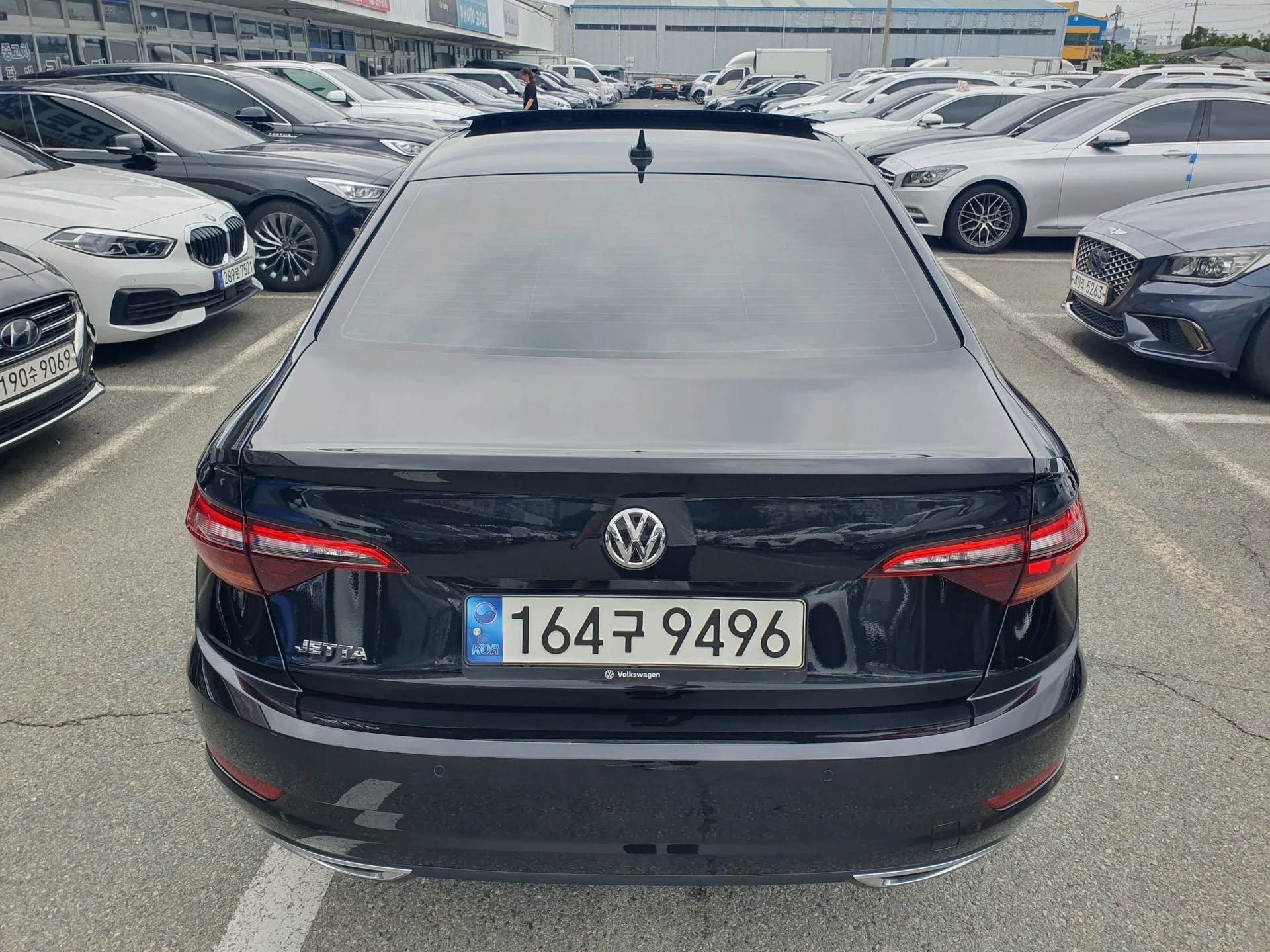 Volkswagen Jetta 2022 - миниатюра 3