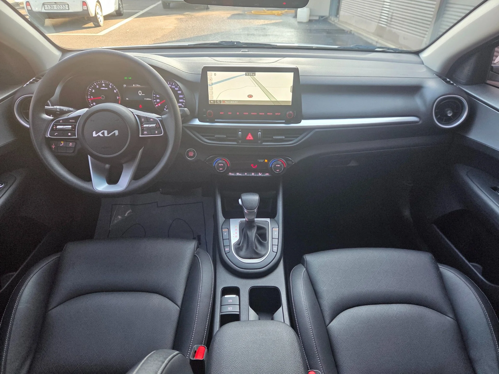 Kia K3 2022 - миниатюра 6