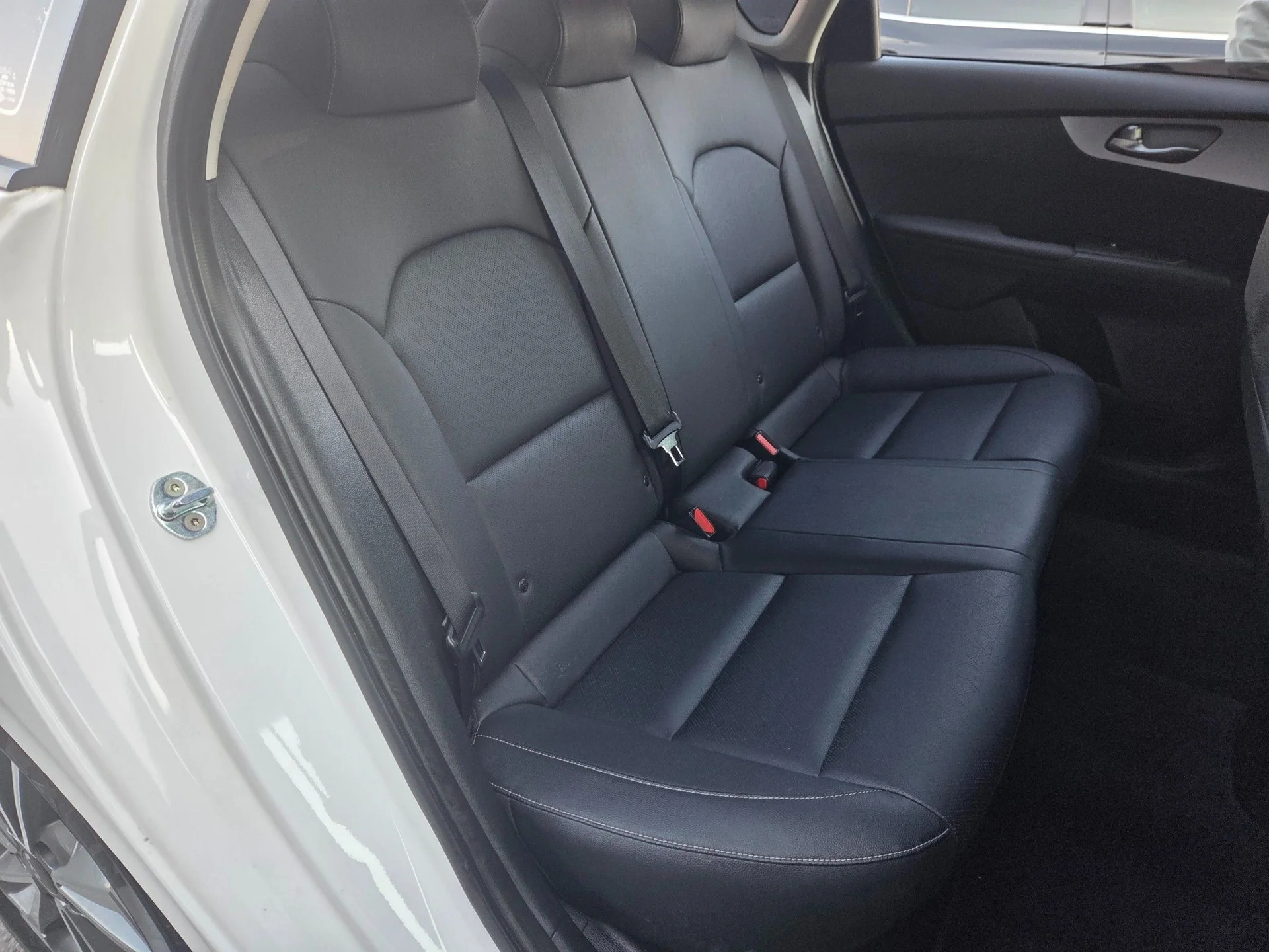 Kia K3 2022 - миниатюра 12