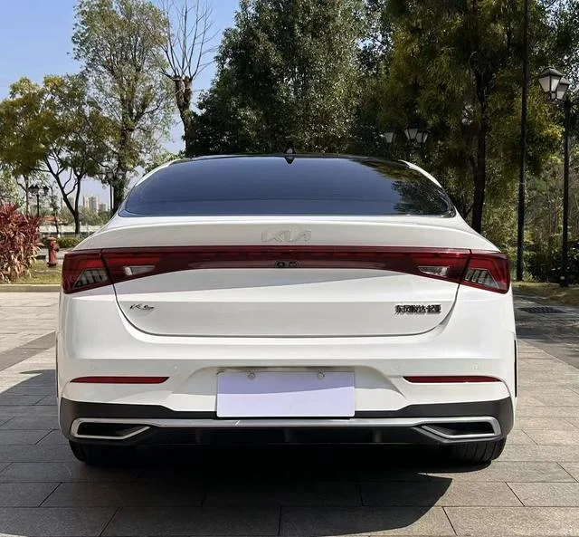 Kia K5 2022 - миниатюра 5