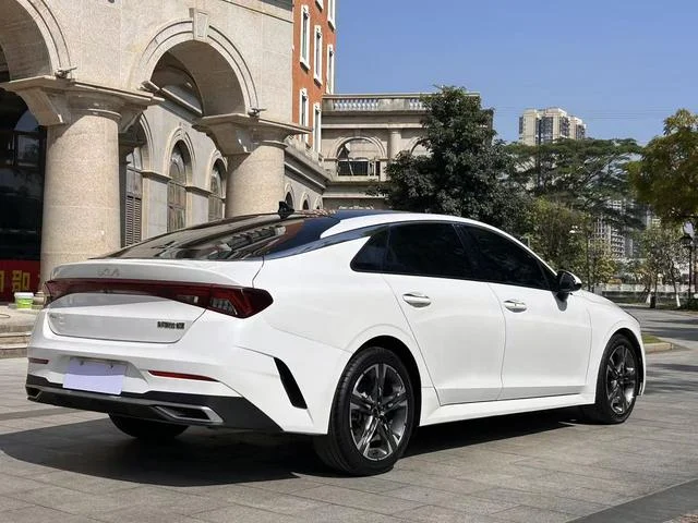 Kia K5 2022 - миниатюра 6