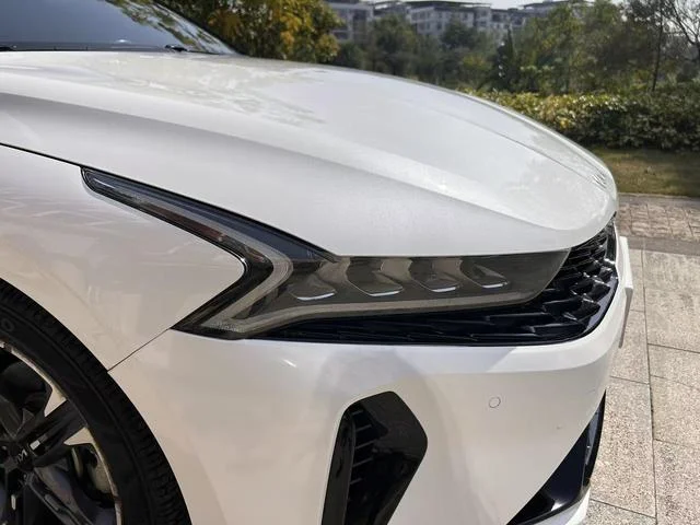 Kia K5 2022 - миниатюра 7