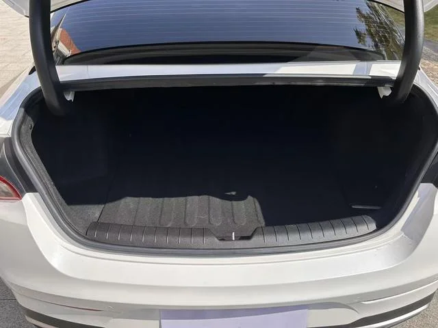 Kia K5 2022 - миниатюра 21