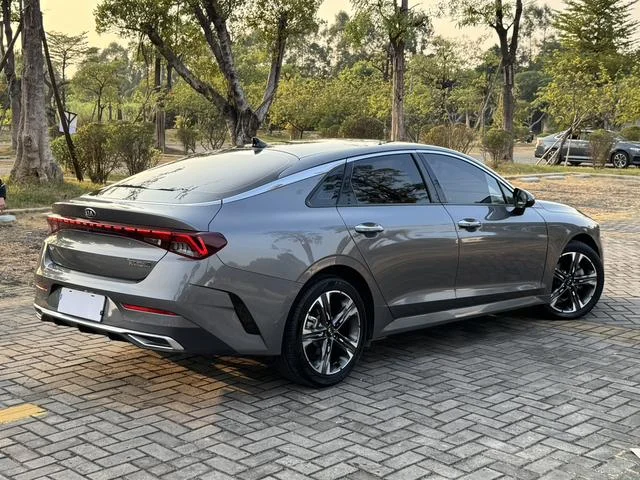 Kia K5 2023 - миниатюра 5