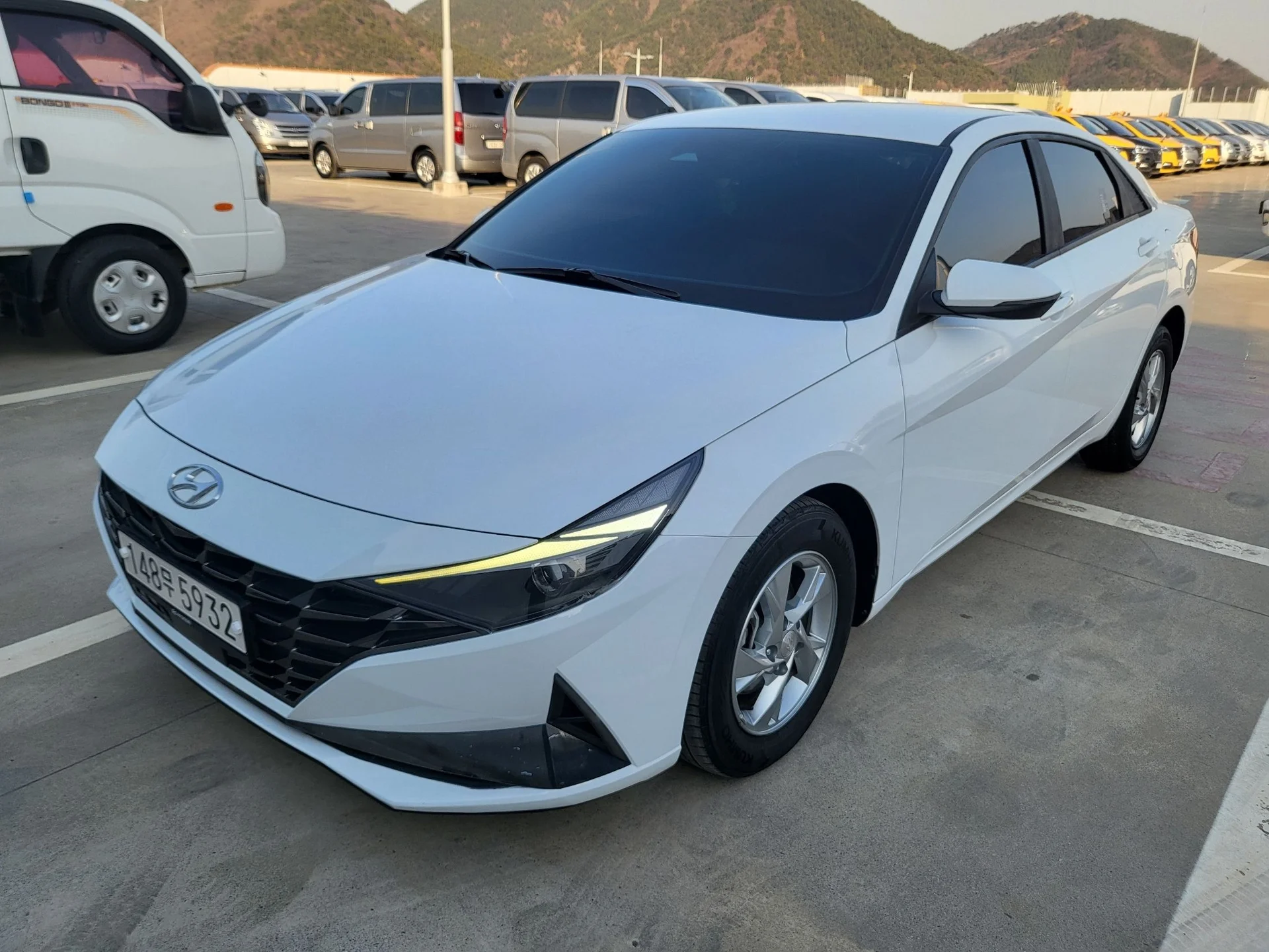 Hyundai Avante 2022 - изображение 1