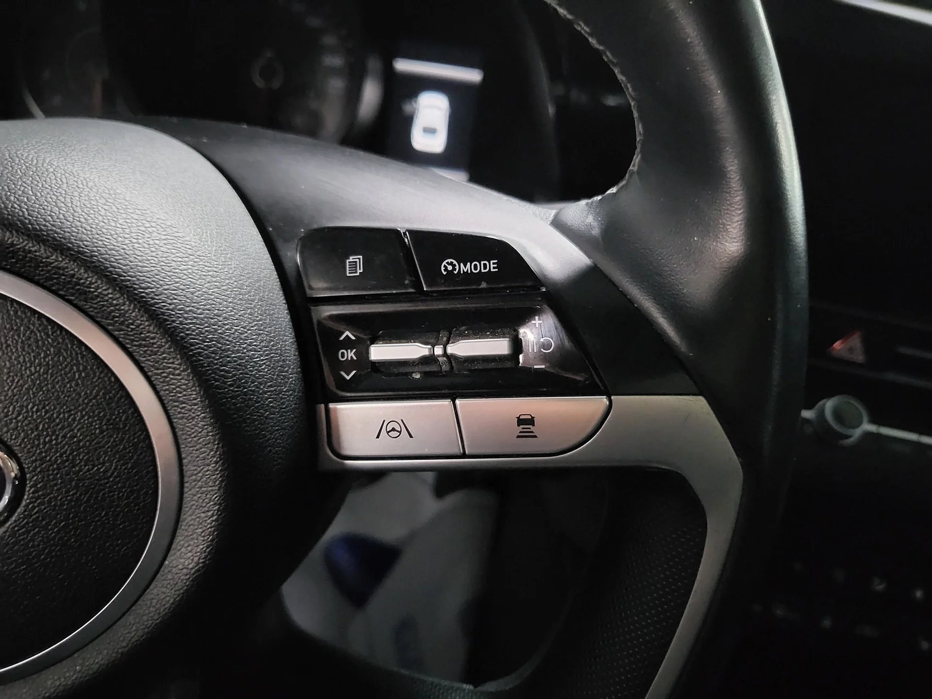 Hyundai Avante 2022 - миниатюра 9