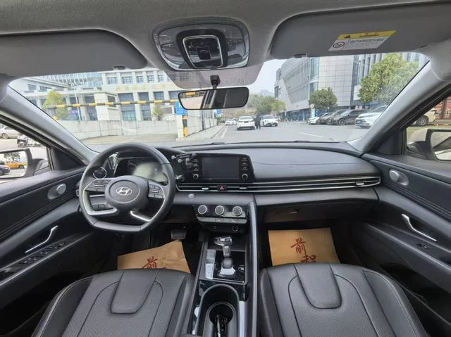 Hyundai Elantra 2022 - миниатюра 8