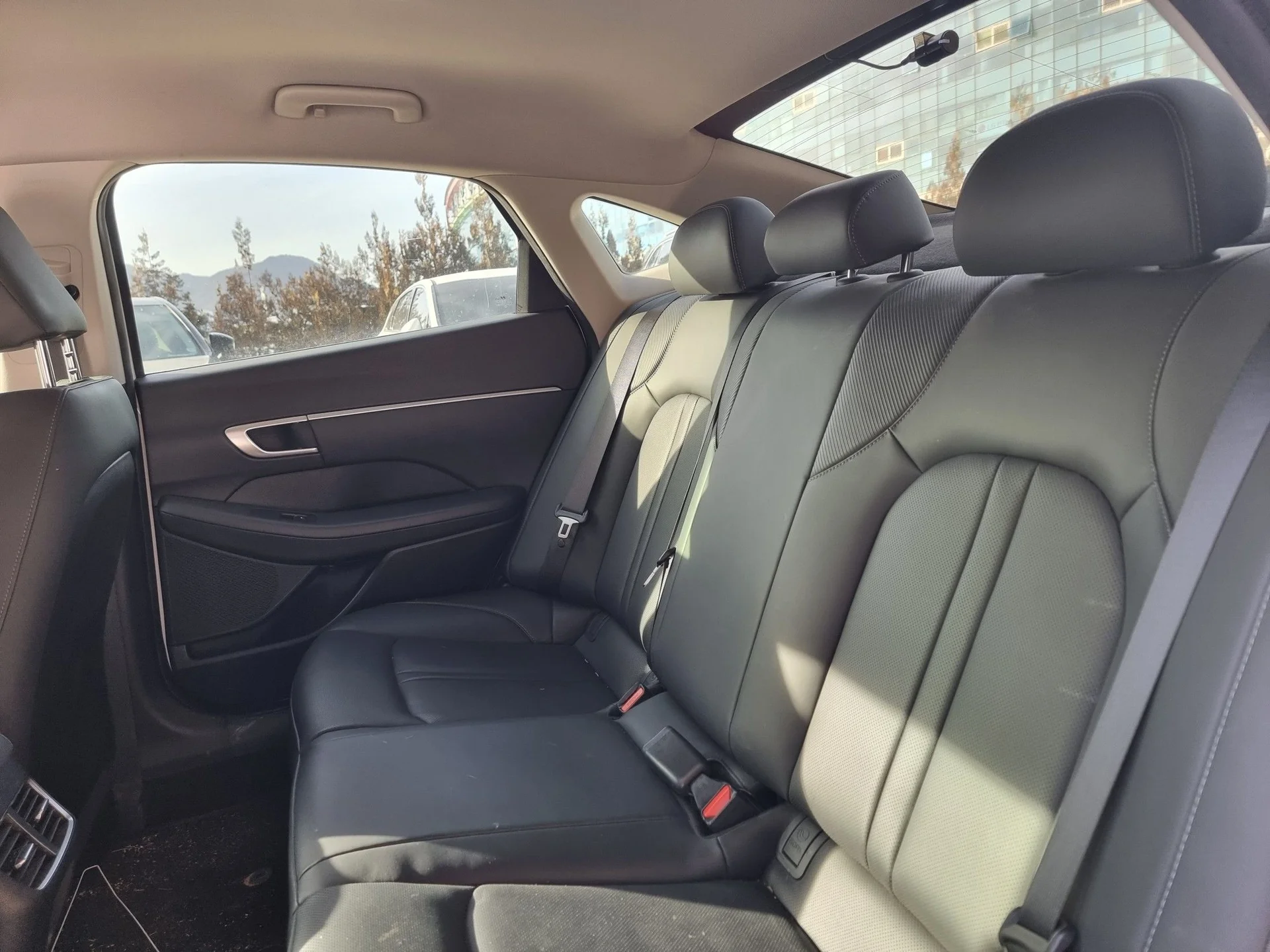 Hyundai Sonata 2022 - миниатюра 19