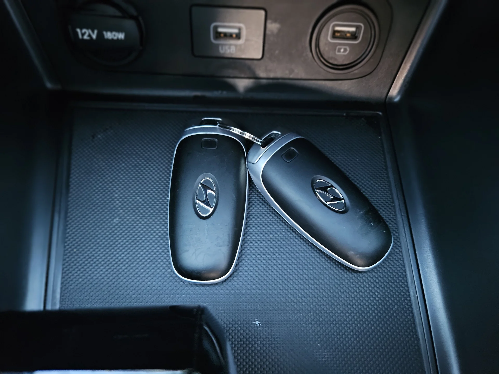 Hyundai Sonata 2023 - миниатюра 13