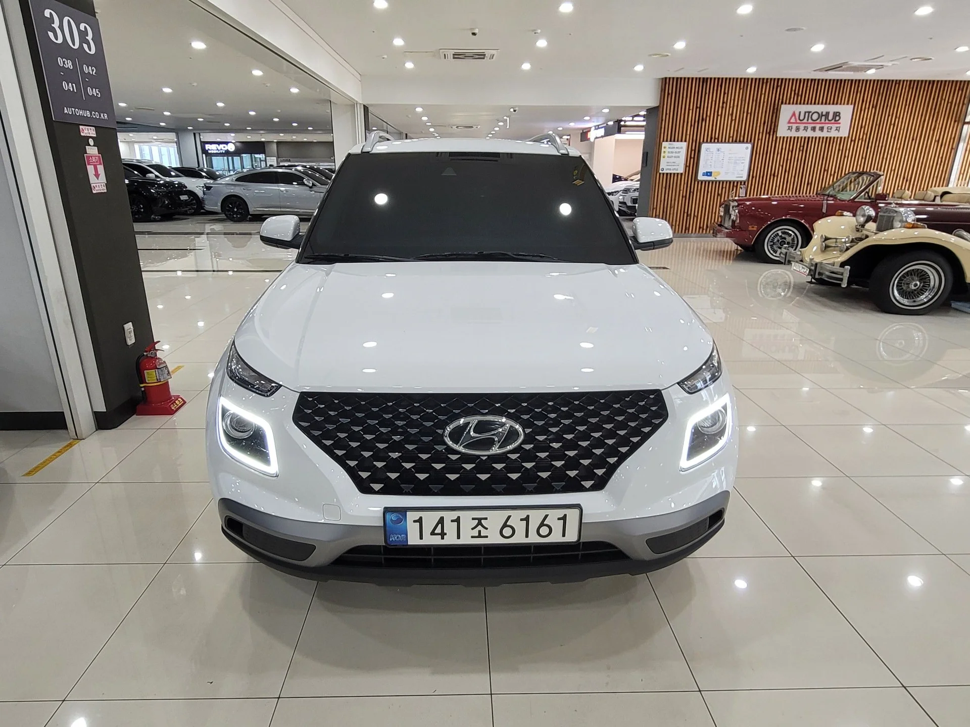 Hyundai Venue 2022 - миниатюра 3