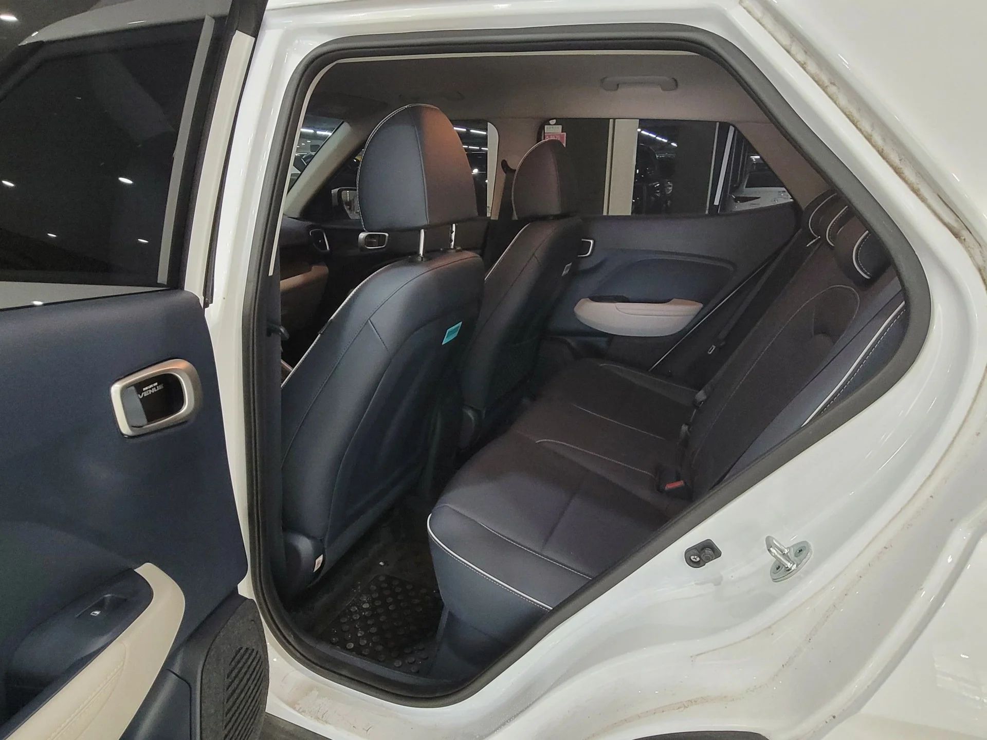 Hyundai Venue 2022 - миниатюра 13