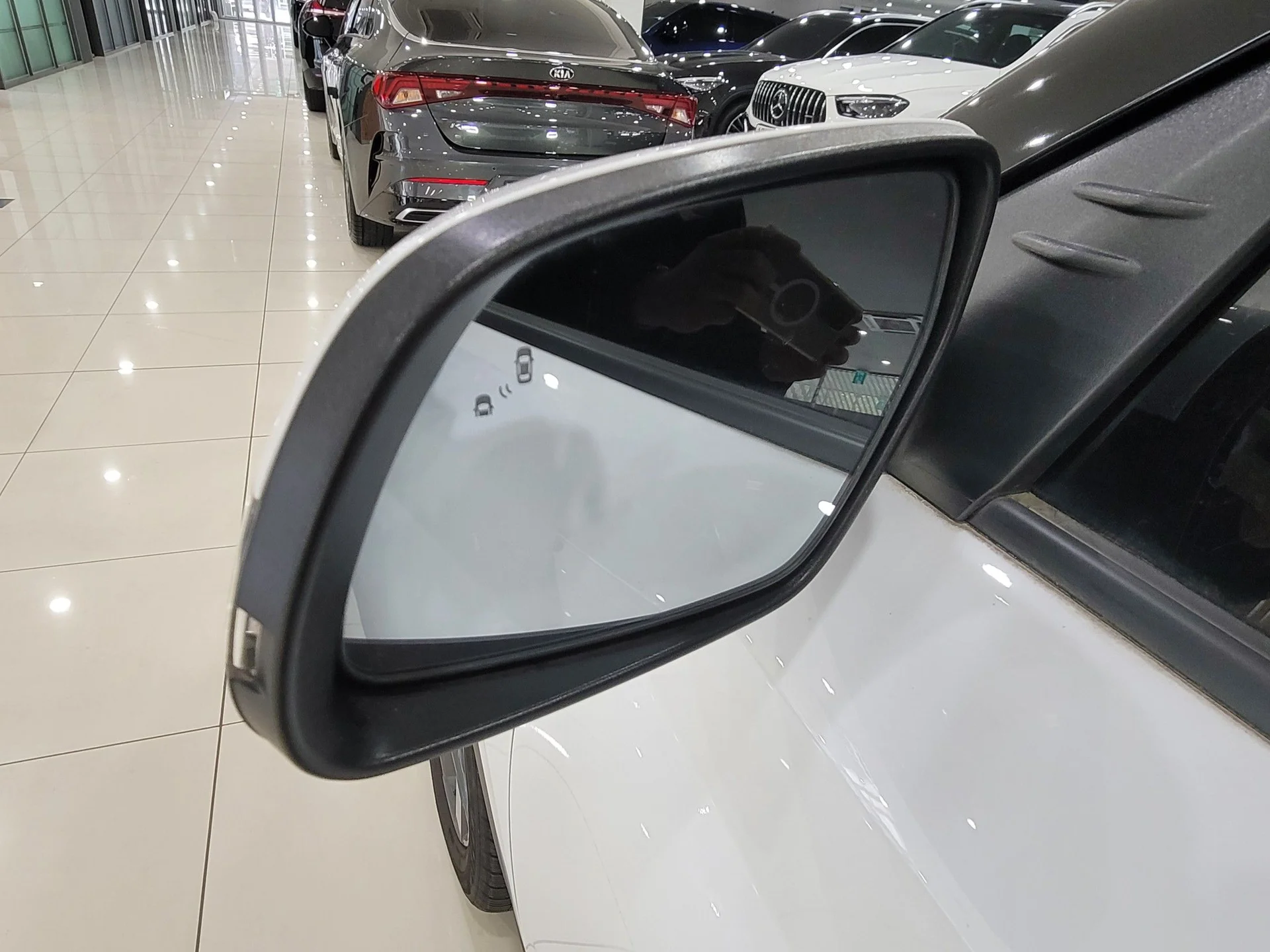 Hyundai Venue 2022 - миниатюра 15