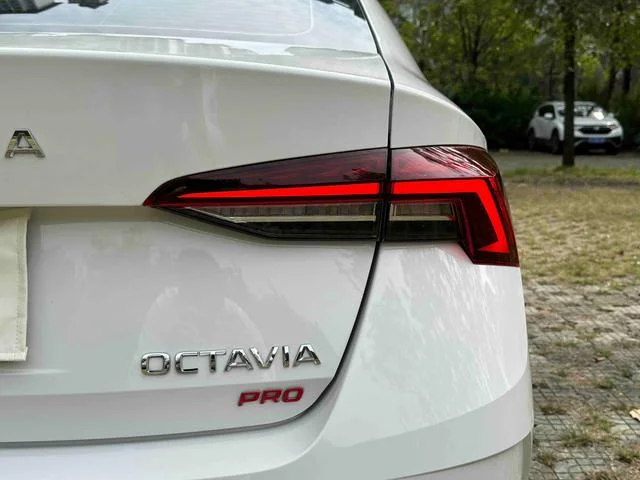 Skoda Octavia 2022 - миниатюра 11
