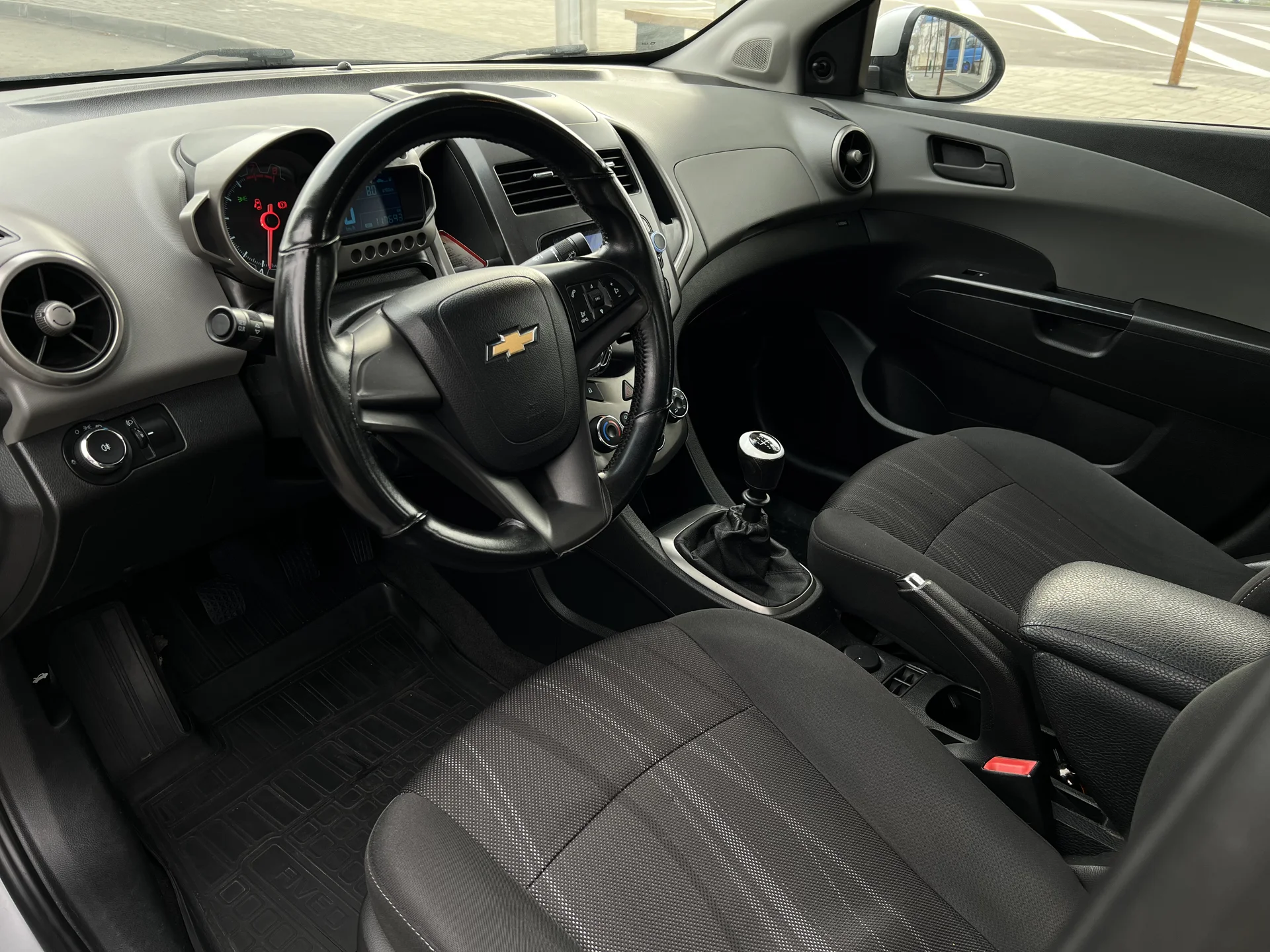 CHEVROLET AVEO 2014 - миниатюра 10
