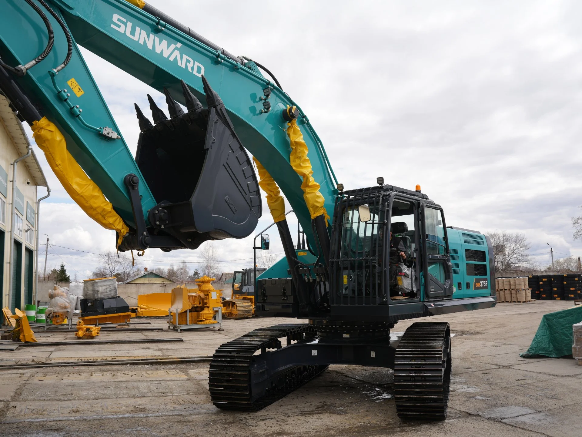 Sunward SWE375F - миниатюра 2