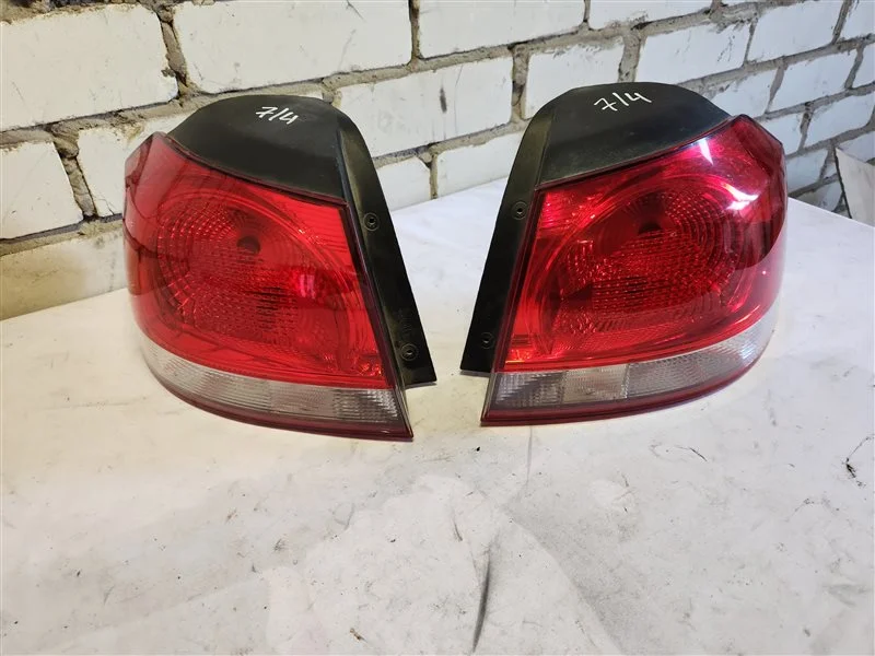 Стоп-сигнал Volkswagen Golf 6 2012 - миниатюра 2