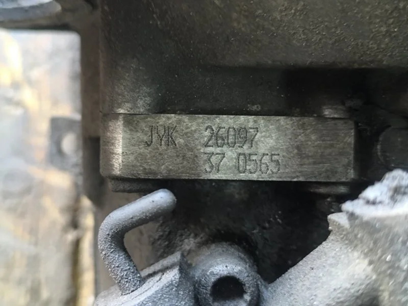 МКПП Volkswagen Passat B6 2005 - миниатюра 6