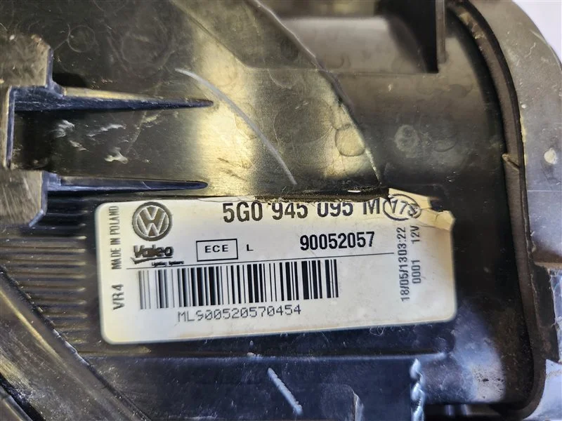 Стоп-сигнал Volkswagen Golf 7 2015 - миниатюра 8