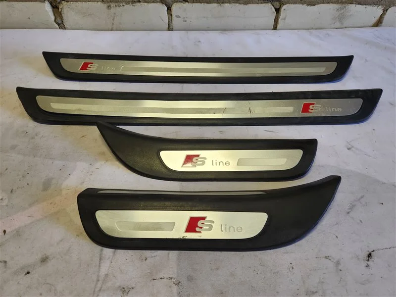 Накладка на порог салона Audi Q5 CAL 2008-2012 - миниатюра 3